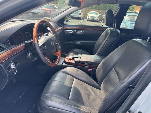 Used 2008 Mercedes-Benz S 550 4MATIC image 9