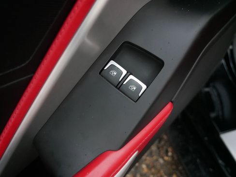 Used 2015 Chevrolet Corvette Stingray Convertible w/ 3LT Preferred Equipment Group RWD image 13
