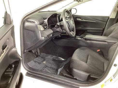 Used 2025 Toyota Camry LE FWD image 15