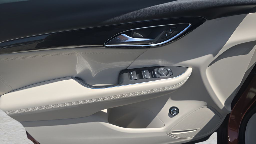 Used 2022 Buick Envision Preferred FWD image 16