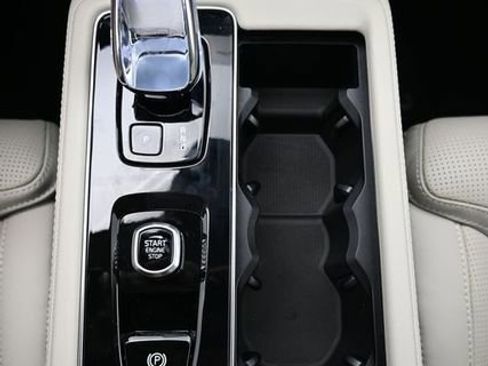 New 2026 Volvo XC90 B6 Ultra w/ Protection Package image 11