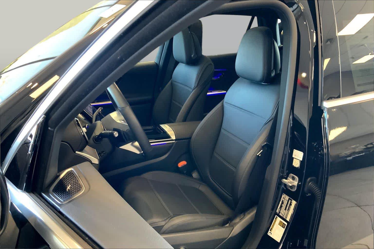 Certified 2025 Mercedes-Benz GLC 300 4MATIC image 9