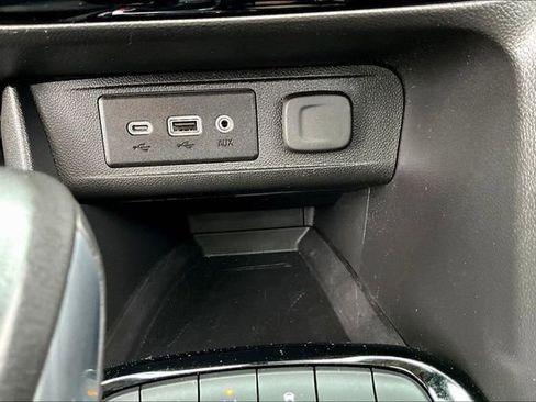 Used 2023 Buick Encore GX Select w/ Experience Buick Package FWD image 14