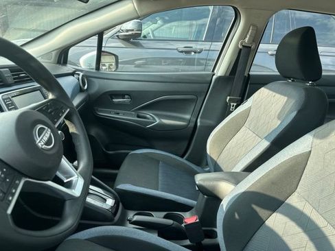 Used 2025 Nissan Versa SV FWD image 6