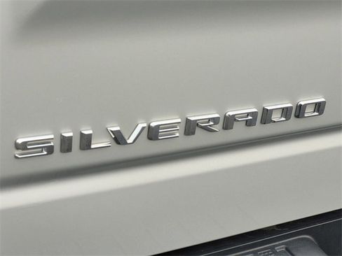 Used 2022 Chevrolet Silverado 1500 LT image 9
