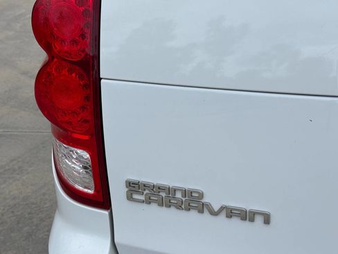 Used 2019 Dodge Grand Caravan GT FWD image 14