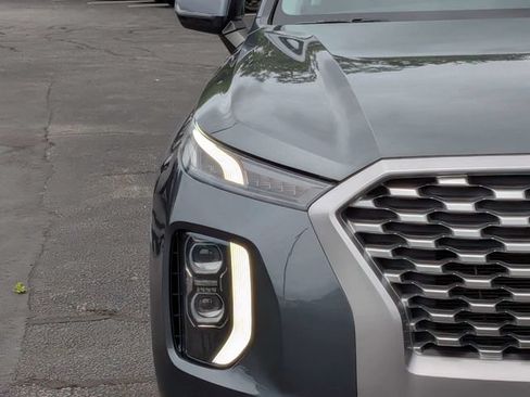 Used 2022 Hyundai Palisade SEL FWD image 11