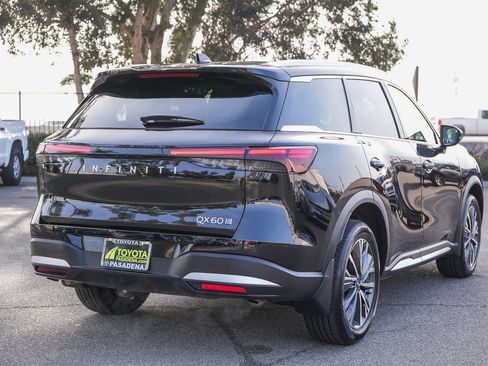 Used 2026 INFINITI QX60 Luxe w/ Cargo Package image 6