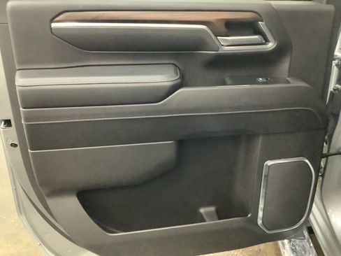 Used 2025 GMC Sierra 2500 SLT w/ Texas SLT Premium Package image 31