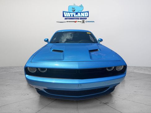 Used 2016 Dodge Challenger R/T w/ Blacktop Package RWD image 28