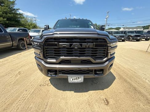 New 2026 RAM 2500 Big Horn AWD/4WD image 8