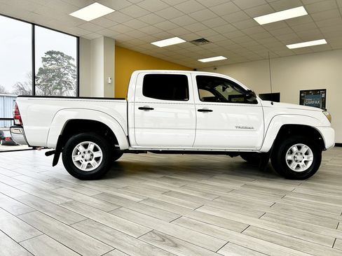 Used 2012 Toyota Tacoma PreRunner image 5