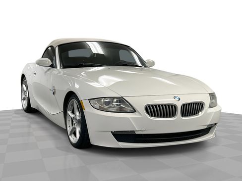 Used 2007 BMW Z4 3.0si image 32