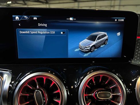 Certified 2025 Mercedes-Benz GLB 250 4MATIC image 32