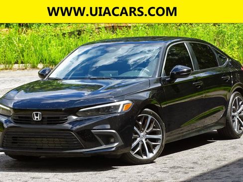 Used 2024 Honda Civic Touring image 2