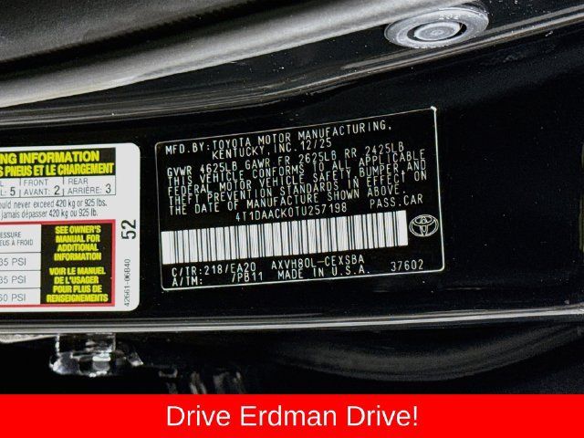 Used 2026 Toyota Camry SE FWD image 32