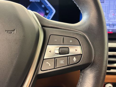 Used 2023 BMW i4 eDrive40 w/ Premium Package image 23