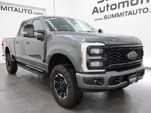 Used 2025 Ford F250 Lariat w/ Lariat Ultimate Package AWD/4WD image 2