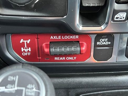 New 2026 Jeep Gladiator Mojave AWD/4WD image 25