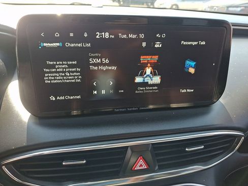 Used 2023 Hyundai Santa Fe SEL w/ Premium Package image 19