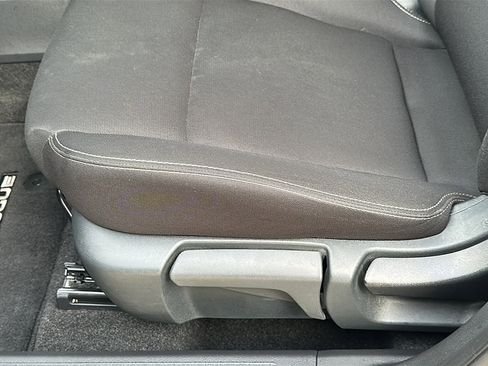 Used 2023 Nissan Rogue S image 15