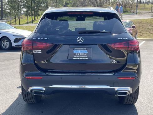 Used 2025 Mercedes-Benz GLA 250 4MATIC image 4