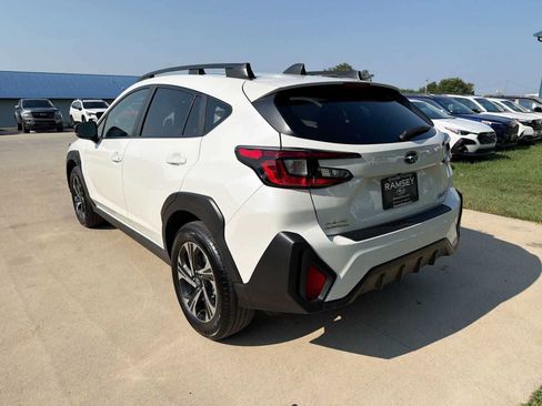 Used 2024 Subaru Crosstrek 2.0i Premium AWD/4WD image 4