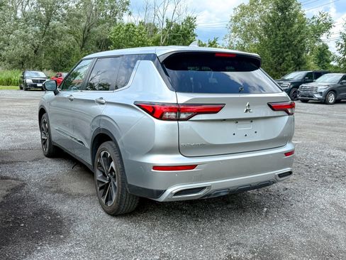 Used 2022 Mitsubishi Outlander SE AWD/4WD image 4