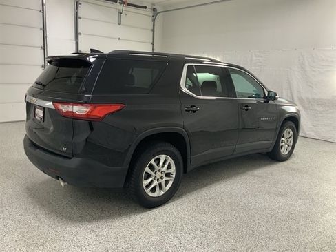Used 2021 Chevrolet Traverse LT w/ LPO, Floor Liner Package AWD/4WD image 4