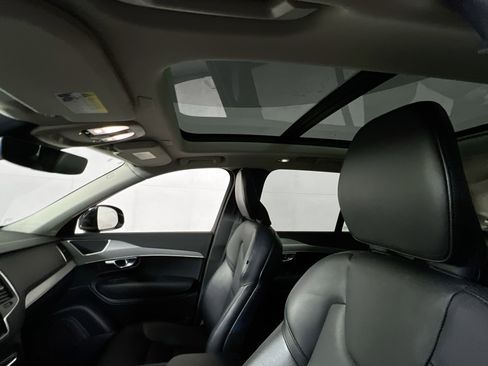 Used 2023 Volvo XC90 B5 Core image 22