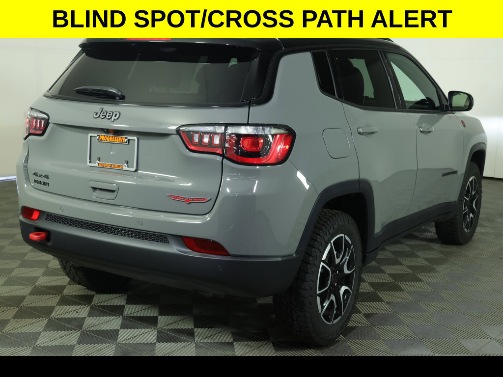 New 2026 Jeep Compass Trailhawk AWD/4WD image 9