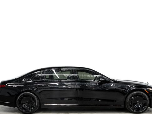 Used 2024 Mercedes-Benz Maybach S 680 4MATIC image 2