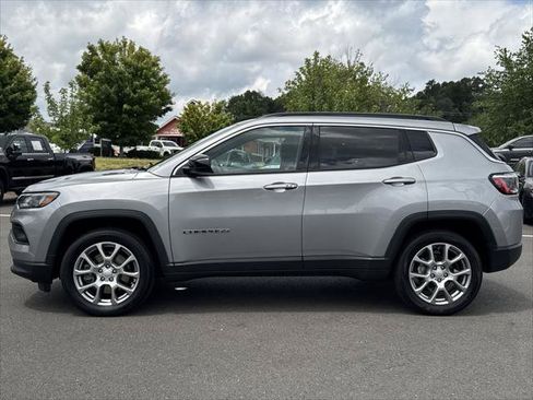 Certified 2023 Jeep Compass Latitude AWD/4WD image 22