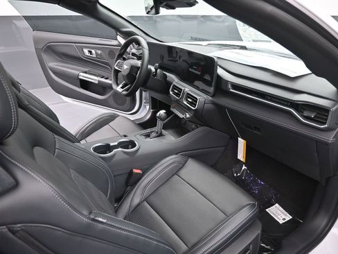 New 2025 Ford Mustang Premium image 12
