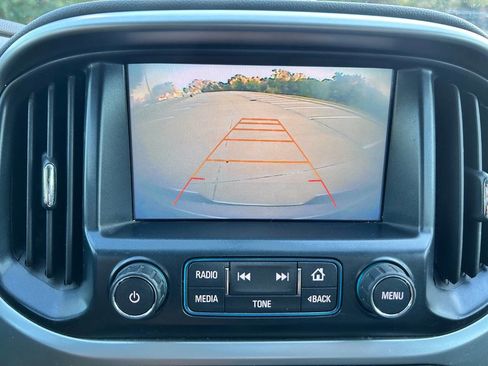 Used 2017 Chevrolet Colorado LT w/ LT Convenience Package image 19