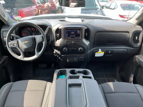 Certified 2025 Chevrolet Silverado 1500 Custom RWD image 9