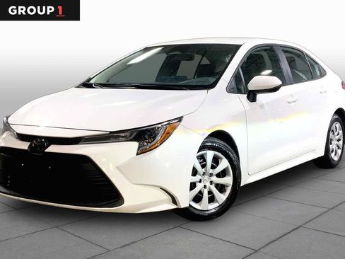 Used 2024 Toyota Corolla LE FWD image 1