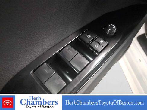 Used 2026 Toyota Camry SE w/ Convenience Package AWD/4WD image 13