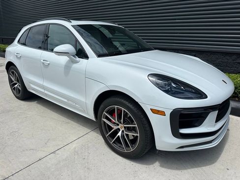 Certified 2023 Porsche Macan S image 11