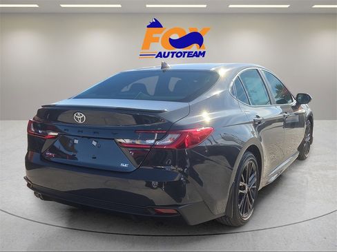 New 2026 Toyota Camry SE image 4