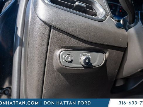 Used 2022 Chevrolet Equinox RS w/ LPO, Floor Liner Package image 16