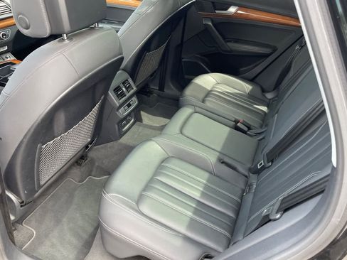 Used 2021 Audi Q5 e Premium Plus w/ Premium Plus Package AWD/4WD image 10