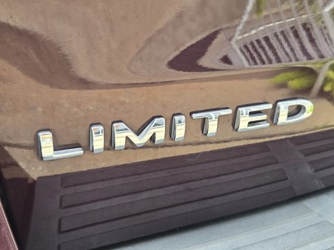Certified 2024 Ford Expedition Limited RWD image 8