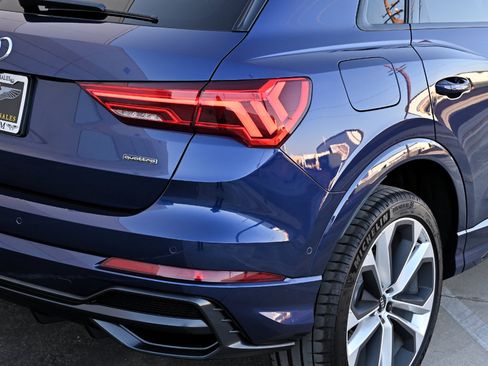 Used 2021 Audi Q3 2.0T Premium Plus w/ Premium Plus Package AWD/4WD image 39