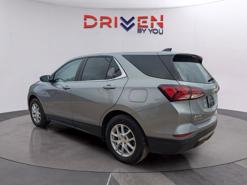 Used 2024 Chevrolet Equinox LT image 3