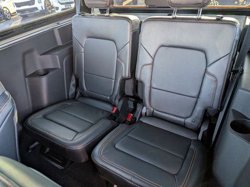 Used 2022 Ford Bronco Badlands image 29