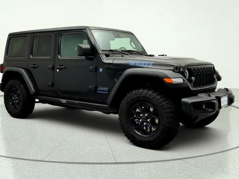 Used 2025 Jeep Wrangler Unlimited Sport S 4xe AWD/4WD image 3