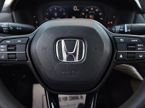 Used 2023 Honda Accord EX image 18