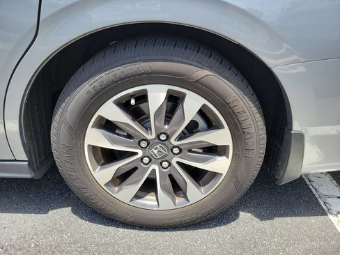 Used 2023 Honda Odyssey EX-L image 15