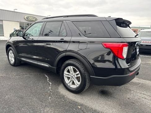 Used 2022 Ford Explorer XLT w/ Class IV Trailer Tow Package image 3